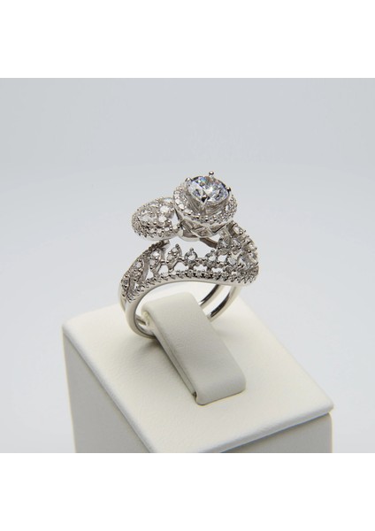 302 Zirkon Gümüş Yüzük