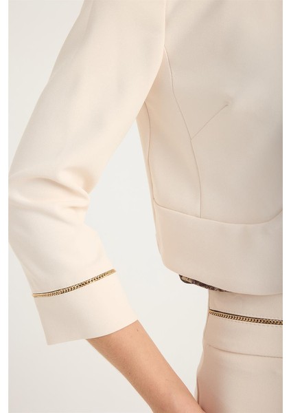 Kısa Kollar Zincir Şeritli Ceket fırsatları