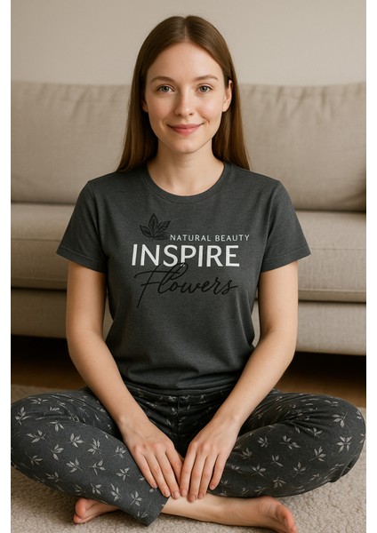 Kadın Kısa Kollu Modelli Pijama Takımı fırsatları