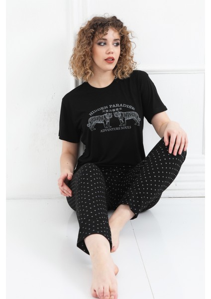 Kadın Pijama Takımı Baskılı Kalpli indirimleri