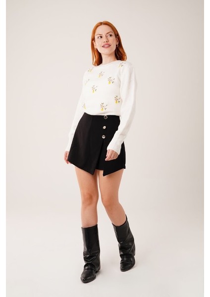 Çiçek Nakışlı Kazak