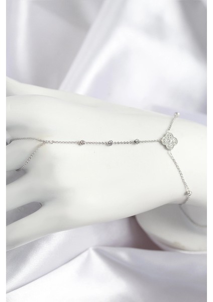 Pirinç Zirkon Taşlı Yonca Model Gümüş Renk Şahmeran