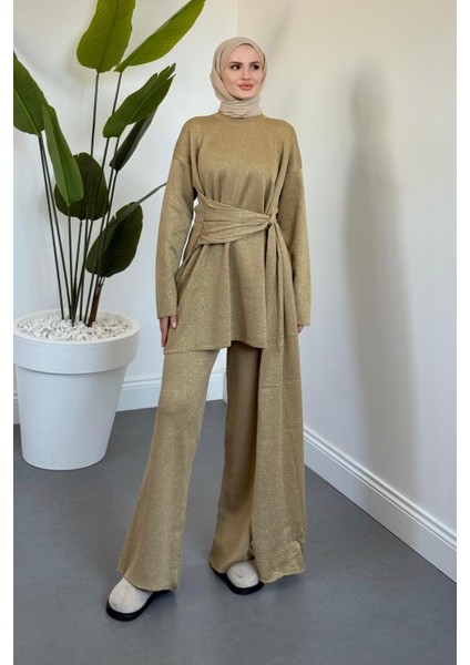 Brillante Yandan Pelerinli Takım Gold