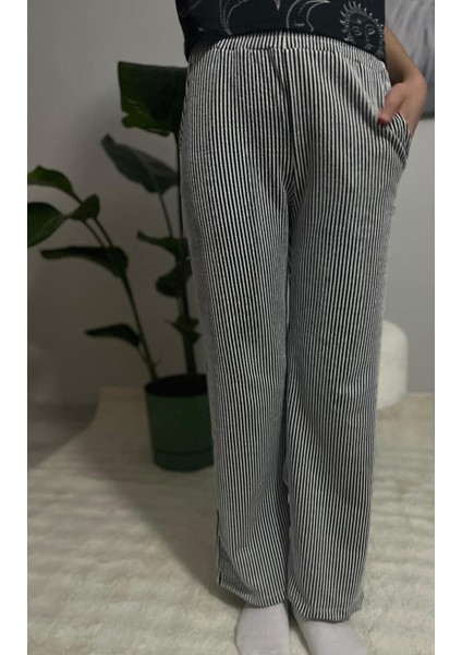 Çizgi Desenli Siyah - Beyaz Renkli Kız Çocuk Pantolon fiyatları
