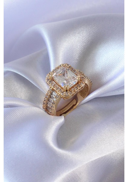 Gold Renk Zirkon Taşlı Kadın Yüzük - PRT3500EB00314