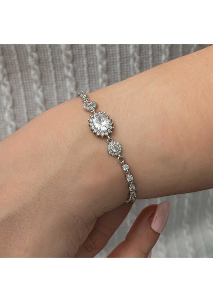 925 Ayar Gümüş Oval Su Yolu Kadın Bileklik T8769 modelleri