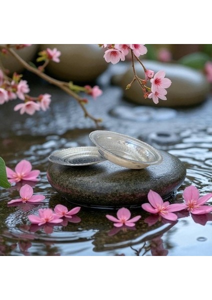 - El Işçiliği Iç Dış Kalaylı Bakır Yemek ve Servis Tabağı – 17 cm Yemek Tabağı & 19 cm Servis Tabağı – Sağlıklı ve Şık Sofra Sunumları Için