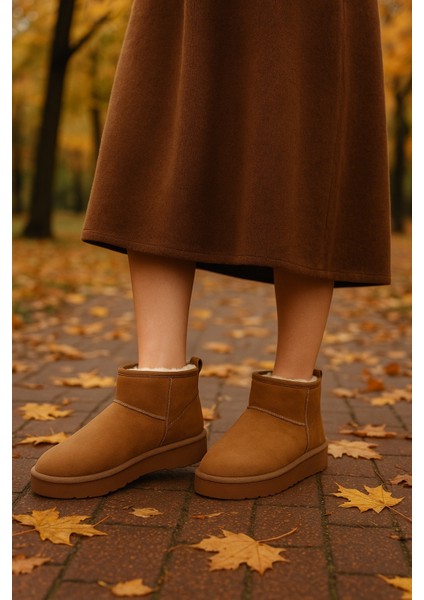 Kalın Tabanlı Içi Kürklü Kadın Bot