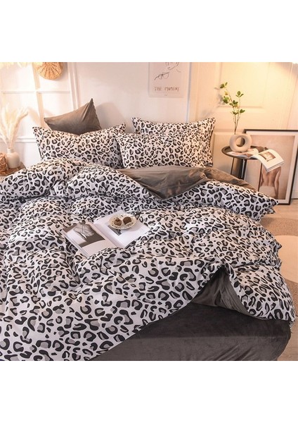 Çift Kişilik Lastikli Nevresim Takımı-Siyah Leopar (4 Adet Yastık Kılıflı)