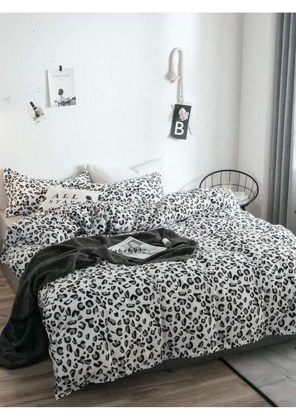 Çift Kişilik Lastikli Nevresim Takımı-Siyah Leopar (4 Adet Yastık Kılıflı) fiyatları
