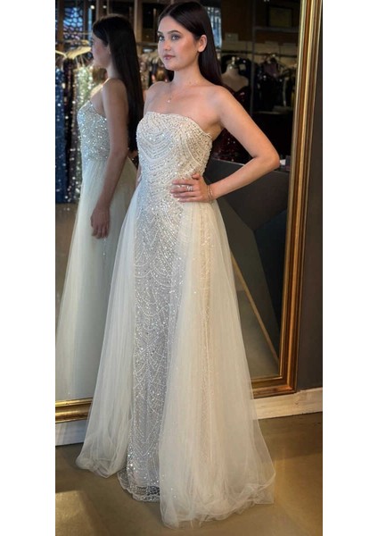 Bej Straplez Yaka Tül Pelerin Etekli Pullu Boncuklu Uzun Abiye Elbise 7705