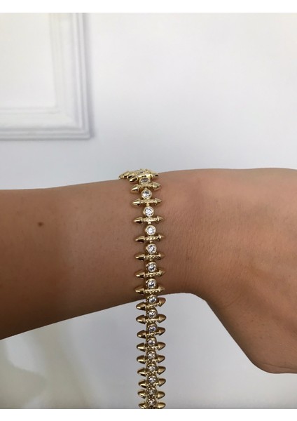 Çivi Model Gold Taşlı Parlak Kadın Bileklik – Şık, Zarif ve Modern Takı modelleri