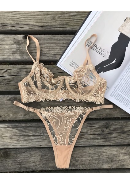 Dantel Detaylı Transparan Balconette Sütyen & Tanga Külot Takımı