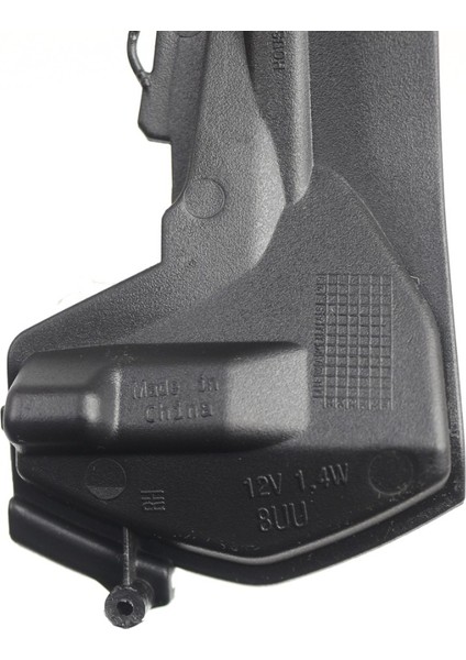 Audi A3 Sedan 2017-2020 Arası Modeller Sağ Dış Dikiz Ayna Sinyal Lambası 8V0949102B modelleri