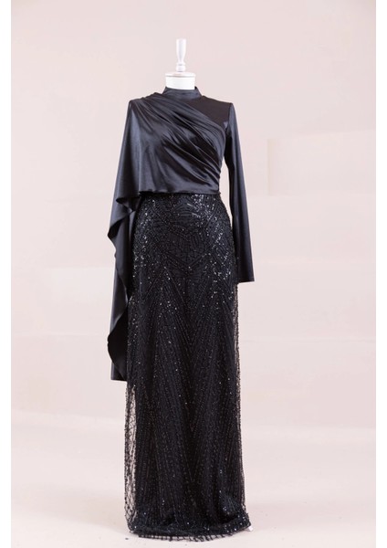 Saten ve Taşlı Pelerinli Tesettür Abiye