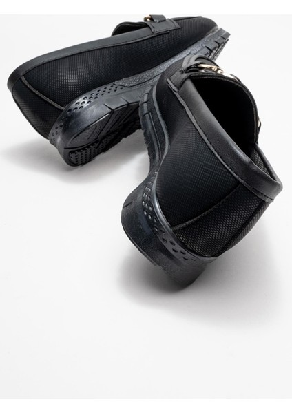 Yumuşak Tabanlı Kalp Tokalı Kadın Ayakkabı Siyah Kot fırsatları