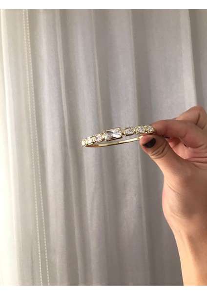 PASLANMAZ ÇELİK BÜYÜK KARE TAŞLI PARLAK IŞILTILI KELEPÇE BİLEZİK