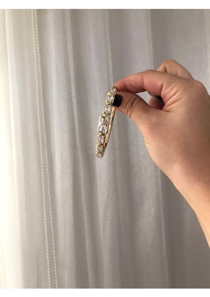 PASLANMAZ ÇELİK BÜYÜK KARE TAŞLI PARLAK IŞILTILI KELEPÇE BİLEZİK modelleri