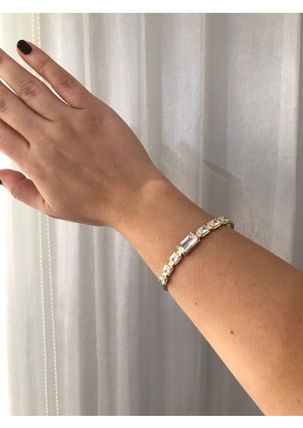 PASLANMAZ ÇELİK BÜYÜK KARE TAŞLI PARLAK IŞILTILI KELEPÇE BİLEZİK indirimleri