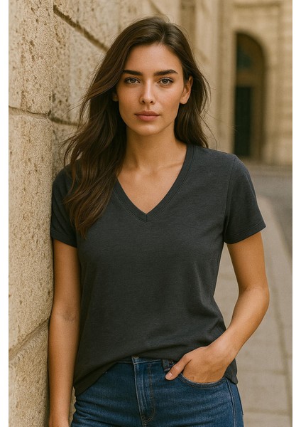 Kadın V Yaka Kısa Kollu Düz T-Shirt fırsatları