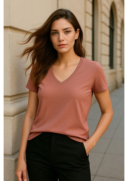 Kadın V Yaka Kısa Kollu Düz T-Shirt fırsatları
