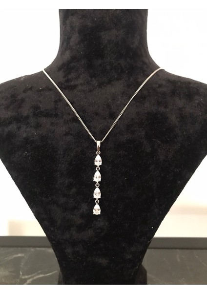 PASLANMAZ ÇELİK GÜMÜŞ RENK 4 DAMLA MODEL TAŞLI İNCE ZİNCİRLİ IŞILTILI PARLAK KOLYE fırsatları