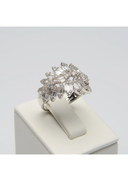 306 Zirkon Gümüş Yüzük