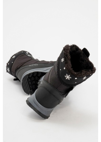 Çocuk Bağcıklı Kar Botu Siyah fırsatları