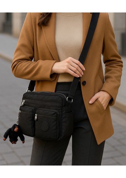Kadın Orta Boy Bölmeli Suya Dayanıklı Krinkıl Kumaş Çapraz Askılı Omuz Çantası Siyah modelleri
