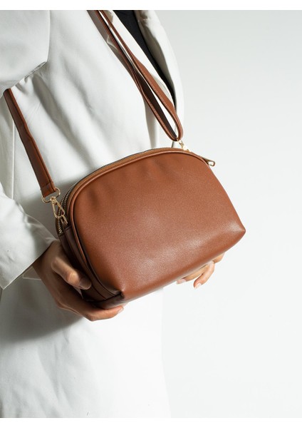 Parlak Siyah Çapraz Kullanıma Uygun Omuz Çantası Taba modelleri