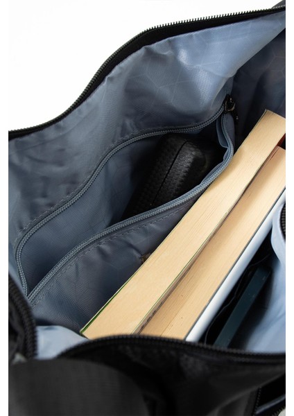 Kadın Suya Dayanıklı Paraşüt Kumaş 3 Gözlü Çapraz Askılı Seyahat ve Omuz Çantası Siyah indirimleri