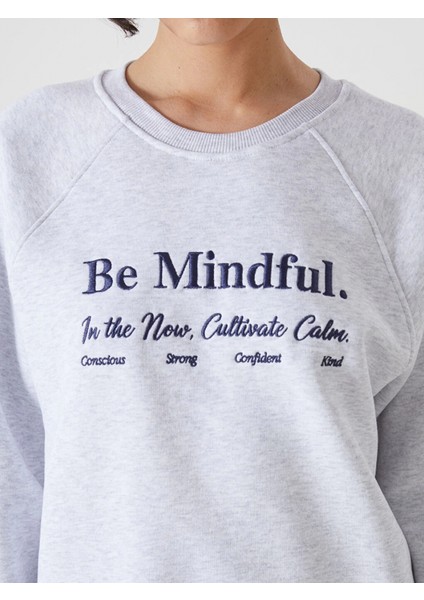 Lcw Vision Beyaz Bisiklet Yaka Nakışlı Kadın Kalın Sweatshirt modelleri