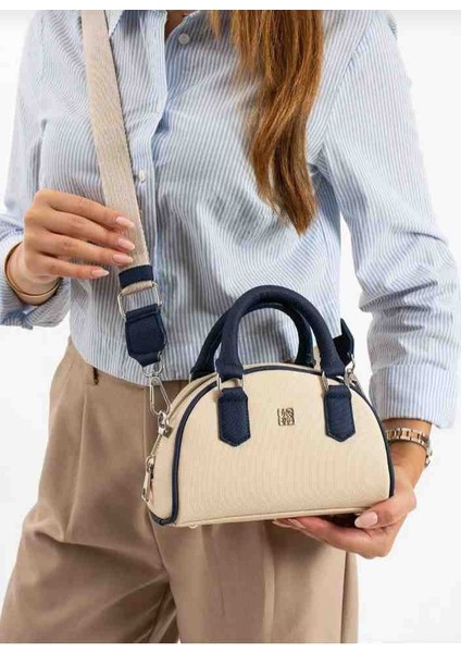 Eflanmoda Küçük Ama Geniş Iç Hacimli Kadın El ve Omuz Çantası