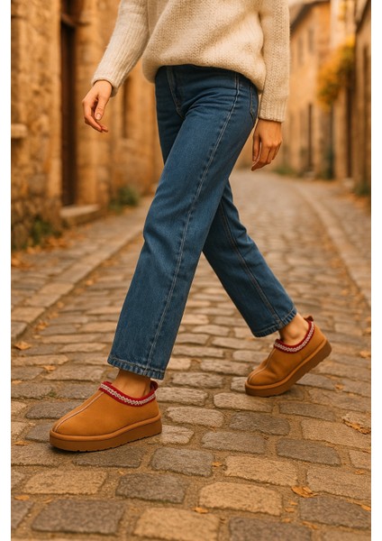 Kalın Tabanlı Içi Kürklü Kadın Sabo Bot modelleri