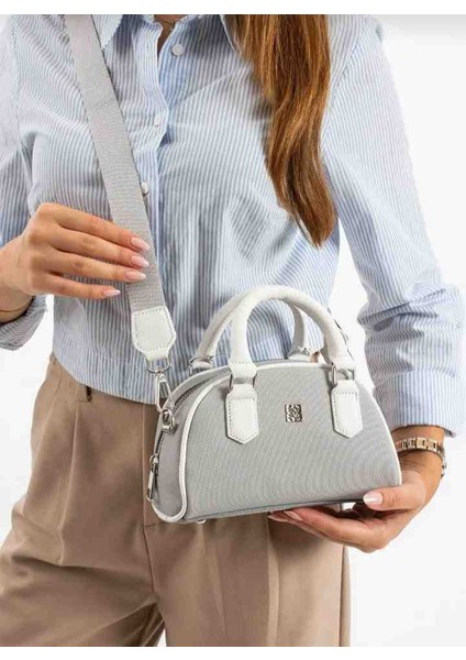 Eflanmoda Küçük Ama Geniş Iç Hacimli Kadın El ve Omuz Çantası