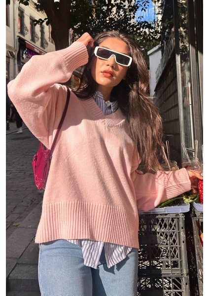 Pembe V Yaka Oversize Kadın Triko Kazak MG2149 modelleri