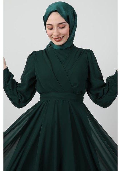 Önü Çapraz Şifon Elbise Zümrüt indirimleri