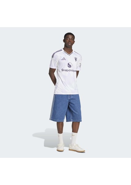 Manchester United 25/26 Deplasman Forması indirimleri