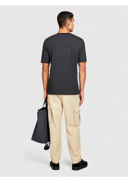 Esnek Trapered Fit Kargo Pantolon Erkek Beyaz T-Shirt - 323A4AIHSF02V