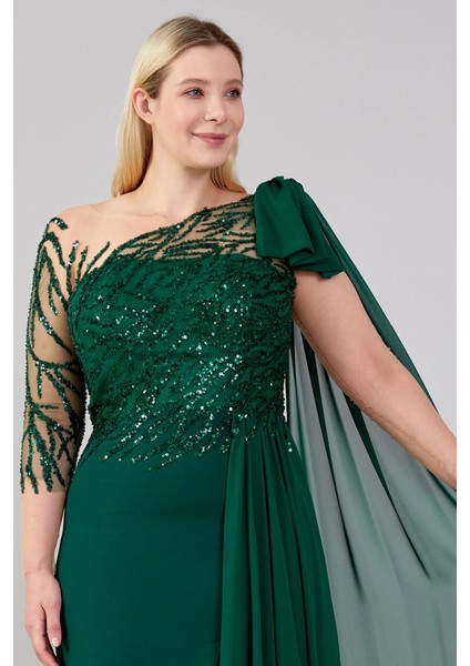 Kadın Omuz Detaylı Derin Yırtmaçlı Abiye Elbise 23624 Zümrüt modelleri