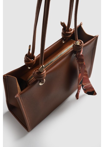 Lagraccio Paris Kadın Simon Fularlı Büyük Boy Omuz Çantası Kahve modelleri