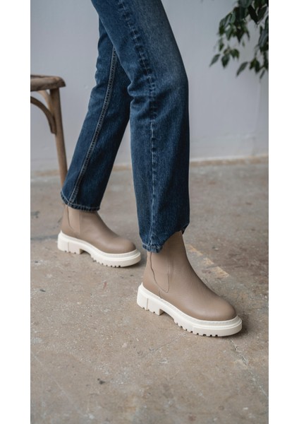 Veronica Vizon Hakiki Deri Bot