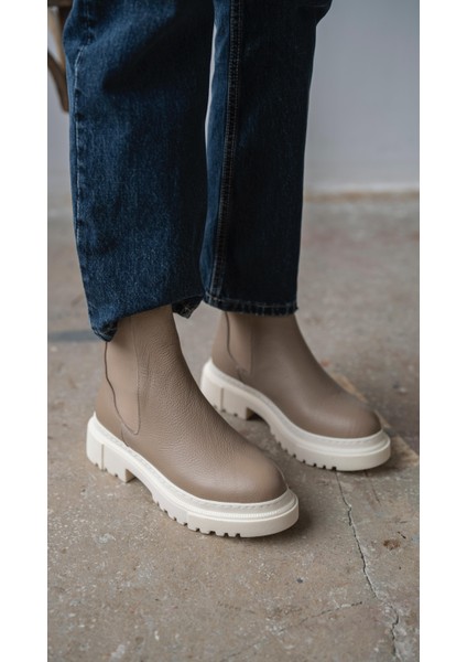 Veronica Vizon Hakiki Deri Bot