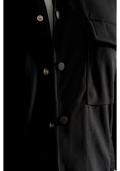 Erkek Siyah Rahat Kesim Gömlek Ceket Kapaklı Çift Cepli Çıtçıtlı indirimleri