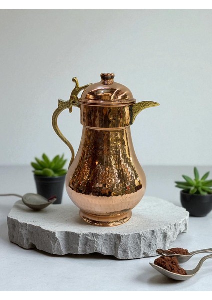 - 2 Litre El Dövmesi Bakır Sürahi – 708 Gram, Kapaklı / Kapaksız Seçenek, Saf Bakır & Kalaylı Iç Yüzey, El Işçiliği Geleneksel Maraş Dövmesi, Şık ve Sağlıklı Sunum indirimleri