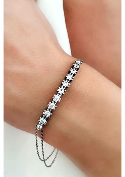 Pırlanta ışıltısında zirkon taşlı gümüş bileklik fiyatları