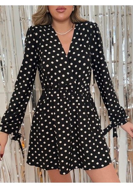 Kadın Yılbaşı Özel Uzun Kollu Kruvaze Yaka Puantiyeli Desen Krep Mini Boy Elbise indirimleri