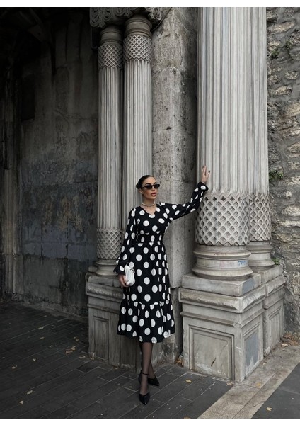 Kadın Uzun Kollu V Yakalı Beli Lastikli Puantiyeli Uzun Krep Elbise modelleri