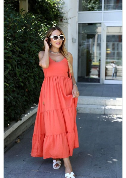 Kadın Keten Kumaş Askılı ve Volanlı Midi Boy Elbise modelleri