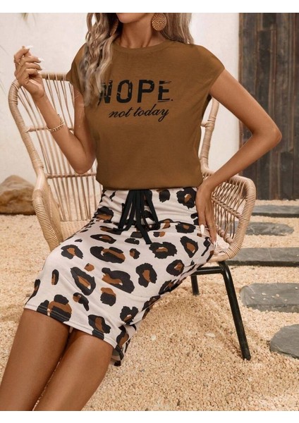 Kadın Kısa Kollu Bisiklet Yaka Viskon Bluz Desenli Dalgıç Etek Ikili Takım